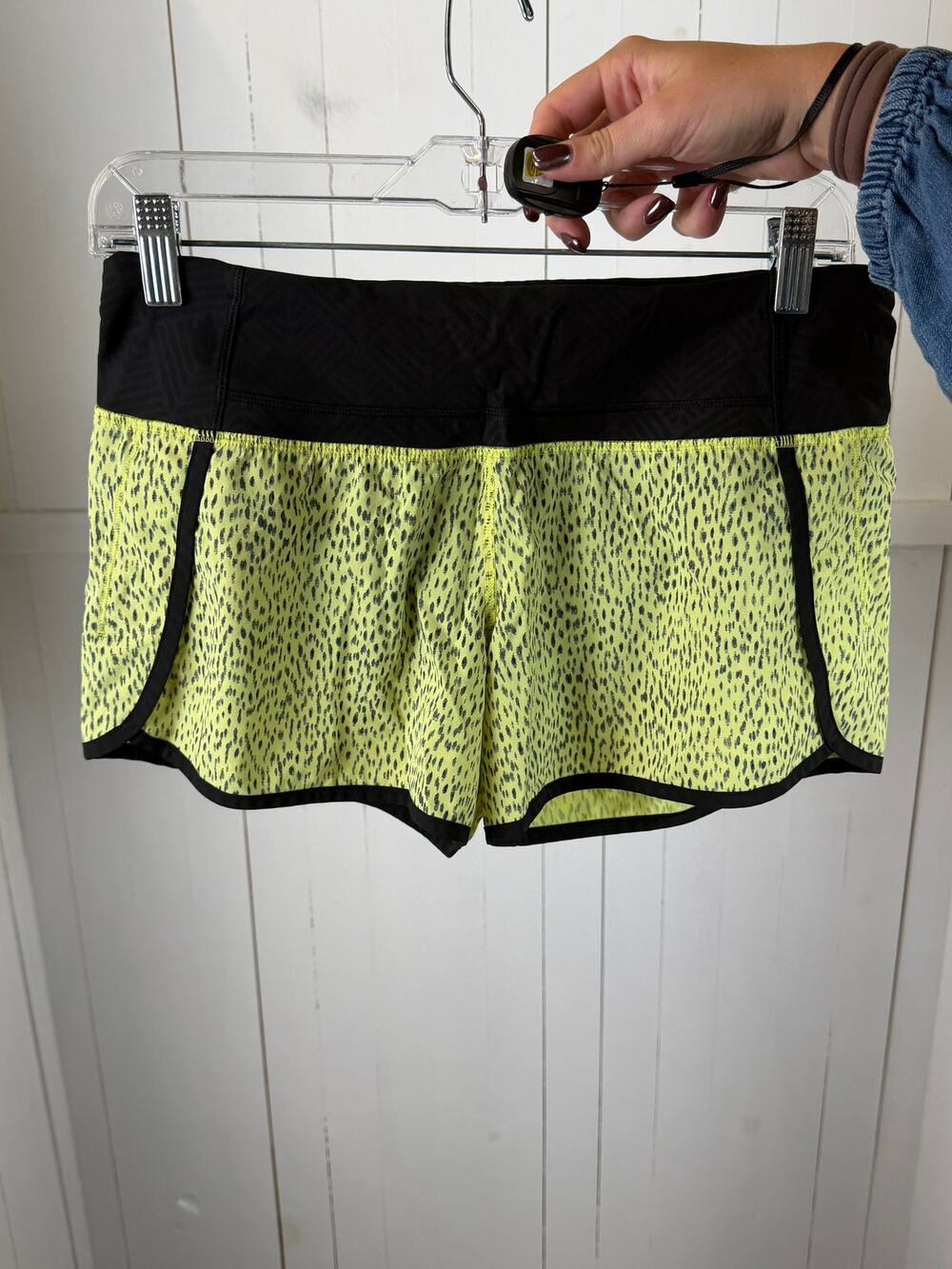 Lululemon Black Yellow Athletic Shorts Women's Size 6